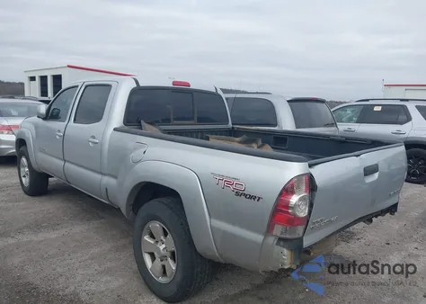 2009 Toyota Tacoma Base V6 z USA, uszkodzony, nr VIN 3TMMU52N49M015641